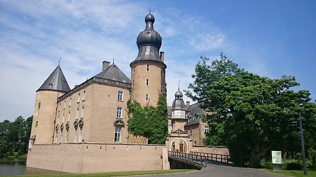 Vandlås til lavabo vs. vandlås til køkkenvask - Hvad er forskellen?