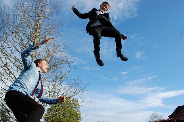 Den komplette guide til trampoliner og hvad de har at tilbyde